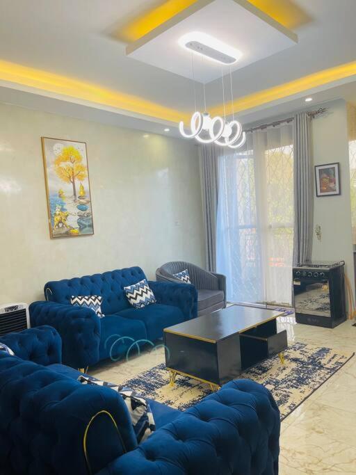 Renex Homes Namugongo ภายนอก รูปภาพ