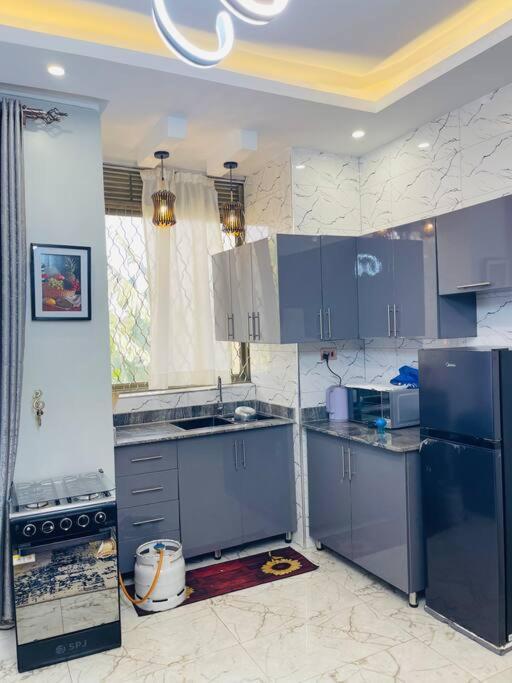 Renex Homes Namugongo ภายนอก รูปภาพ